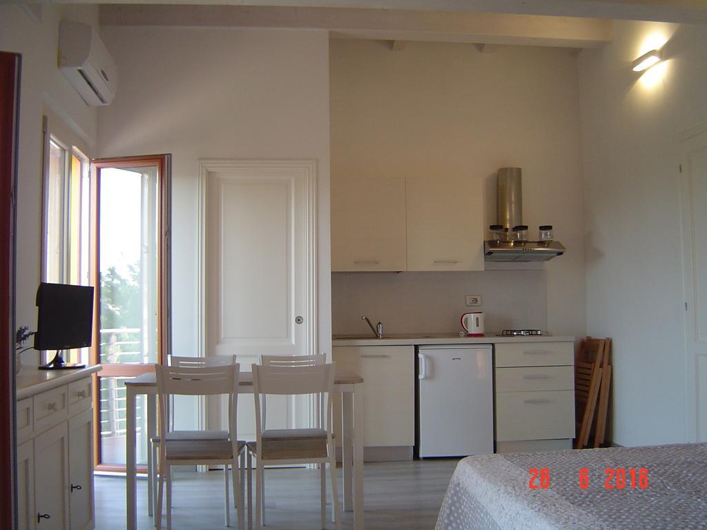 Irene Apartment ปิสโตยา ภายนอก รูปภาพ